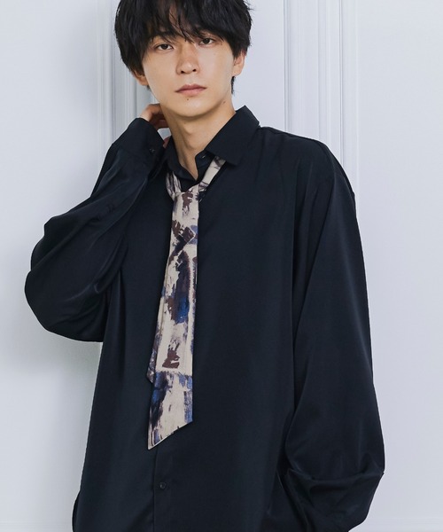 Ellno Loset(エルノロゼット)の「柄ボウタイシャツ(シャツ/ブラウス・メンズ・ブラック/オフホワイト/ブルーグレー・MEDIUM/LARGE)」の2枚目の写真