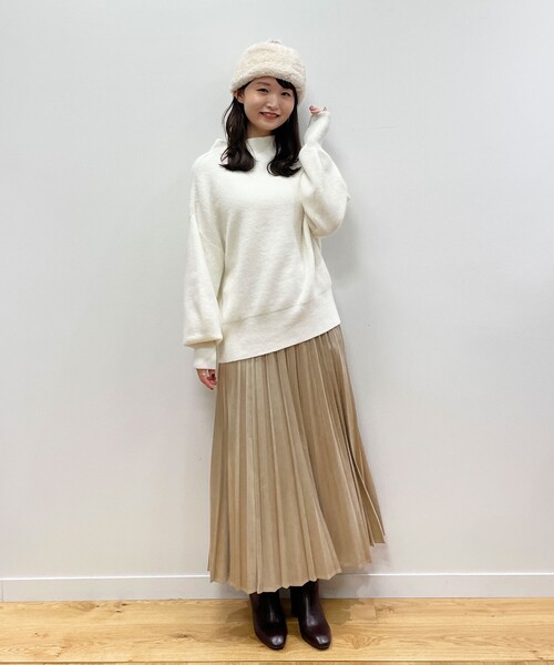 OPAQUE.CLIP（オペークドットクリップ）の「◆【大草直子さんコラボ】アンゴラ混ボトルネックニット（ニット/セーター・レディース・グレー/イエロー/ホワイト系/ライトグリーン/ライトブルー/ベージュ・38/40）」の8枚目の写真