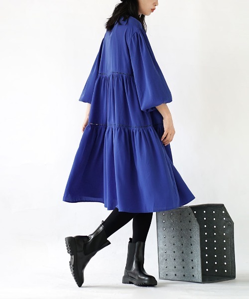 zootie（ズーティー）の「はしごレース ティアードワンピース（ワンピース・レディース・ロイヤルブルー/ブラック/ピンク・M）」の2枚目の写真