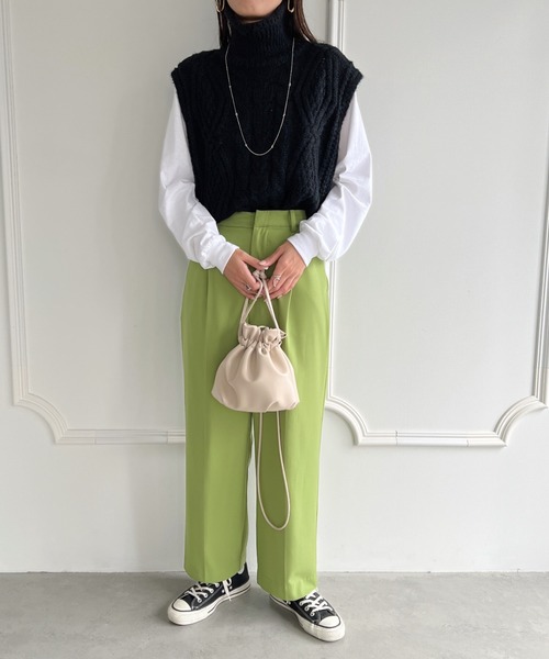wears(ウェアーズ)の「PU巾着ミニショルダー(ショルダーバッグ・レディース・キャメル/ブラック/アイボリー/シルバー・FREE)」の17枚目の写真