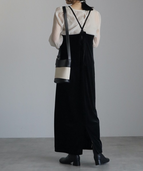 ap retro（アプレトロ）の「ベロアバックリボンキャミワンピース（ワンピース・レディース・グレイッシュベージュ/ブラック/ブラウン・FREE）」の2枚目の写真