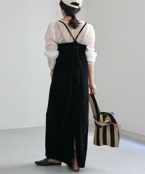 ap retro（アプレトロ）の「ベロアバックリボンキャミワンピース（ワンピース・レディース・グレイッシュベージュ/ブラック/ブラウン・FREE）」の8枚目の写真