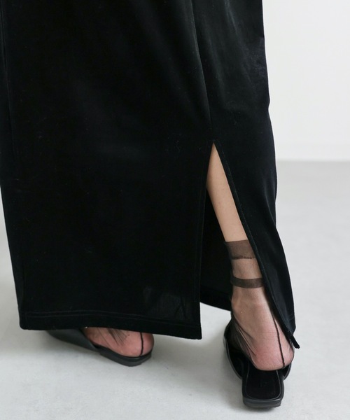 ap retro（アプレトロ）の「ベロアバックリボンキャミワンピース（ワンピース・レディース・グレイッシュベージュ/ブラック/ブラウン・FREE）」の17枚目の写真