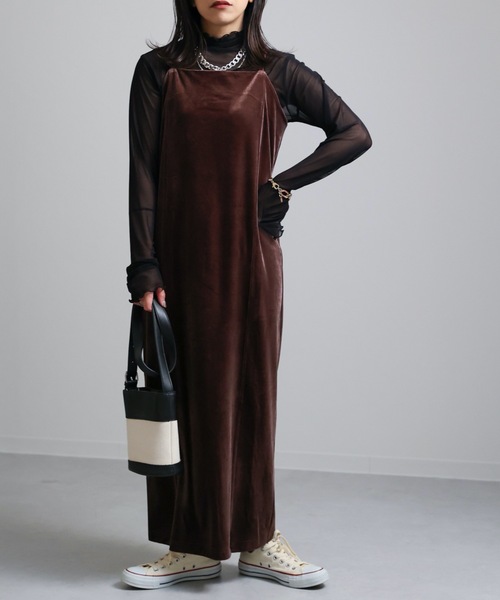 ap retro（アプレトロ）の「ベロアバックリボンキャミワンピース（ワンピース・レディース・グレイッシュベージュ/ブラック/ブラウン・FREE）」の22枚目の写真