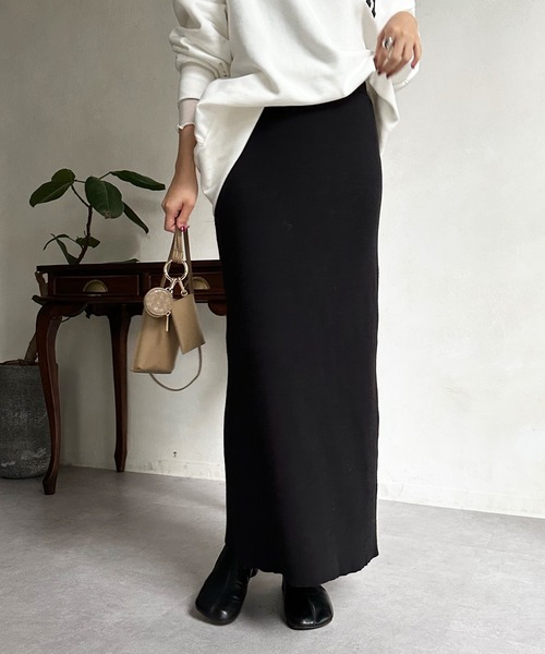 DouDou（ドゥドゥ）の「バックスリットリブニットスカート（スカート・レディース・オフホワイト/ブラック/オレンジ/ブルー/グレイッシュベージュ・FREE）」の13枚目の写真