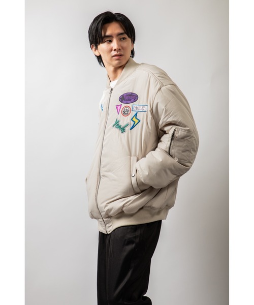 Beno（ビーノ）の「ビッグシルエット ランダムワッペン パデッドボンバージャケット MA-１（MA-1・メンズ・オリーブ/ブラック/ストーン・L/M）」の19枚目の写真