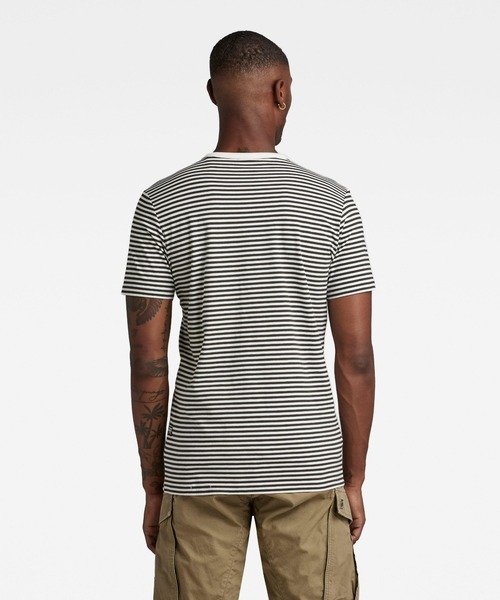G-STAR（ジースター）の「STRIPE SLIM T-SHIRT/ポケT/ストライプ（Tシャツ/カットソー・メンズ・ストライプ/ブルー系その他/ホワイト×ブラック・LARGE/MEDIUM/SMALL/X-LARGE/X-SMALL）」の18枚目の写真