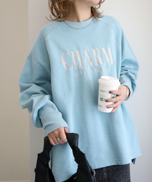 GeeRA(ジーラ)の「指穴デザイン刺しゅうロゴスウェット(スウェット・レディース・ブルー/チャコール/オートミール・X-LARGE/LARGE/SMALL/MEDIUM)」の7枚目の写真