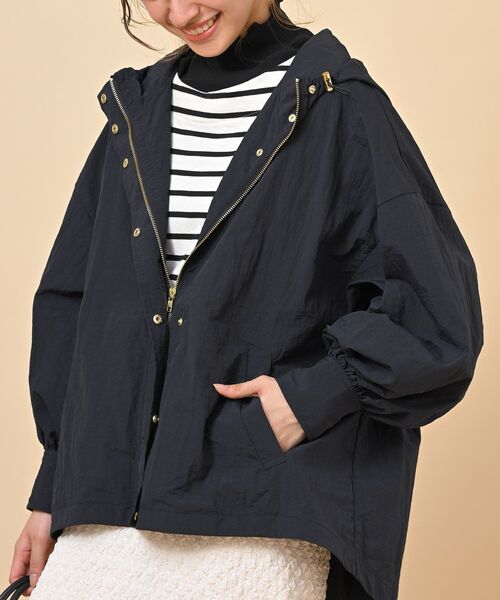 rps(アールピーエス)の「ポンチョライクマウンテンパーカー(マウンテンパーカー・レディース・ベージュ系その他/ライトカーキ/アイボリー/ブラック/カーキ・フリー)」の2枚目の写真