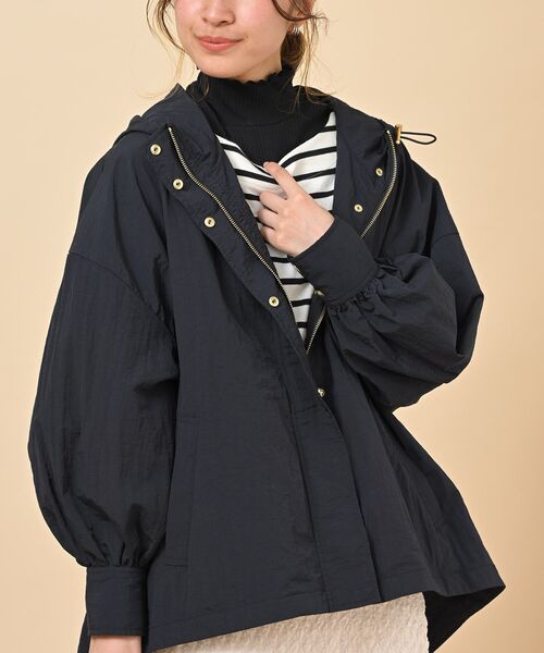 rps(アールピーエス)の「ポンチョライクマウンテンパーカー(マウンテンパーカー・レディース・ベージュ系その他/ライトカーキ/アイボリー/ブラック/カーキ・フリー)」の7枚目の写真