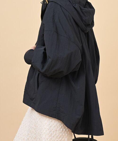 rps(アールピーエス)の「ポンチョライクマウンテンパーカー(マウンテンパーカー・レディース・ベージュ系その他/ライトカーキ/アイボリー/ブラック/カーキ・フリー)」の8枚目の写真