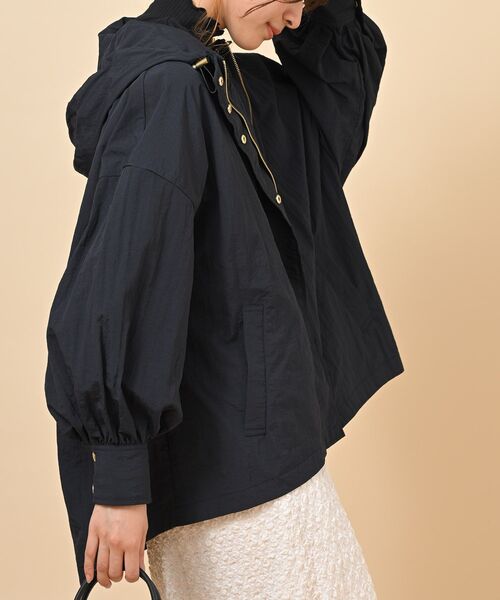 rps(アールピーエス)の「ポンチョライクマウンテンパーカー(マウンテンパーカー・レディース・ベージュ系その他/ライトカーキ/アイボリー/ブラック/カーキ・フリー)」の10枚目の写真