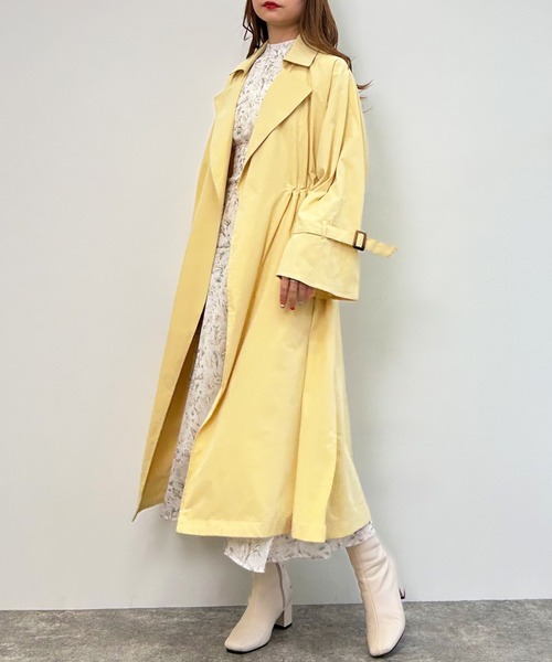 INGNI(イング)の「ウエストドロストゆるトレンチ(トレンチコート・レディース・ライトベージュ/ライトカーキ/イエロー・M)」の3枚目の写真