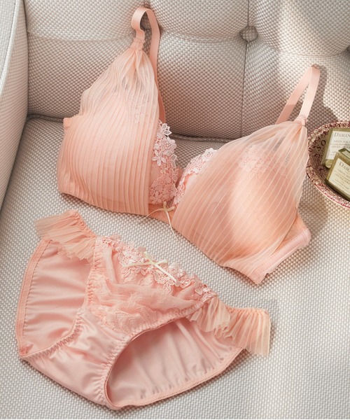 YU'NOW（ユナウ）の「【全13デザインから選べる！】【上下セット/AA-Gカップ】ぷるるん谷間のノンワイヤーブラ＆ショーツ（ブラ&ショーツ・レディース・ブラック×グレー/ライトグリーン/グリーン系その他/ブルー系/レモンイエロー/サーモンピンク/ネイビー系/ライトパープル/オフホワイト/アイボリー/ピンク/ブラック系/カーキ/ブラウン系/ブラウン系その他/ダークパープル/チャコールグレー/ライトピンク/ピンク系その他/ブルー系その他・D80L/C65M/D70M/E80L/A75M/D75L/B65M/A65M/G70M/F70M/F75L/G75L/B75L/F80L/B70M/E75L/B75M/E70M/C80L/AA70M/AA65M/G80L/A70M/C70M/C75M/C75L/D65M/E65M/D70L/E70L/F65M/F70L）」の20枚目の写真