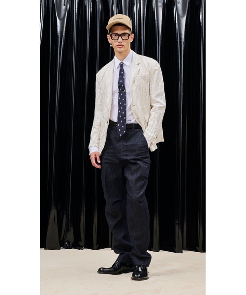 DSQUARED2（ディースクエアード）の「D2 LOGO BASEBALL CAP /0231 /*（キャップ・メンズ・ネイビー×ホワイト/ベージュ×ブラック/ブラック×ホワイト・FREE）」の7枚目の写真