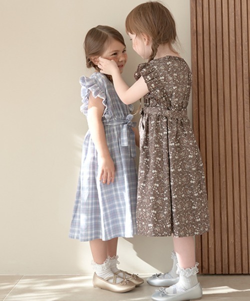 Lycee mine（リセマイン）の「コットンふりふりワンピース（シャツワンピース・キッズ・ブラック/ダークブラウン/サックスブルー/イエロー・100cm/110cm/120cm/130cm/140cm/150cm）」の21枚目の写真