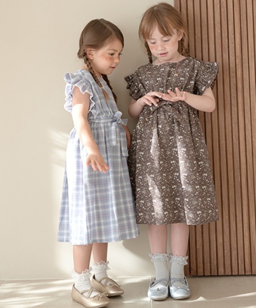 Lycee mine（リセマイン）の「コットンふりふりワンピース（シャツワンピース・キッズ・ブラック/ダークブラウン/サックスブルー/イエロー・100cm/110cm/120cm/130cm/140cm/150cm）」の22枚目の写真