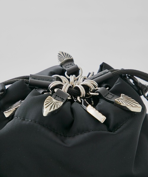 TOGA PULLA(トーガ プルラ)の「【TOGA PULLA×PORTER】String bag TOGA × PORTER(ショルダーバッグ・レディース・ブラック・FREE)」の3枚目の写真