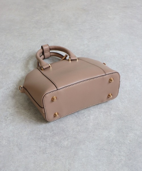 MIAN （ミアン）の「ラウンド2wayショルダーバッグ（ショルダーバッグ・レディース・ライトイエロー/マジェンタ/アイボリー/モカ/ブラック・FREE）」の22枚目の写真