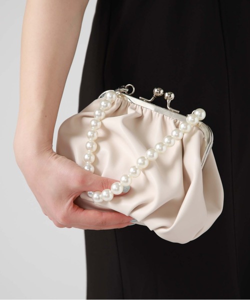 archives(アルシーヴ)の「3WAYパールポシェット(ショルダーバッグ・レディース・ブラック/アイボリー・FREE)」の9枚目の写真