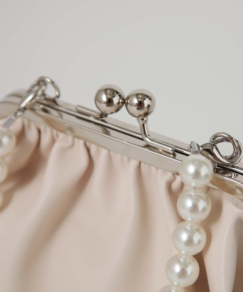 archives(アルシーヴ)の「3WAYパールポシェット(ショルダーバッグ・レディース・ブラック/アイボリー・FREE)」の18枚目の写真