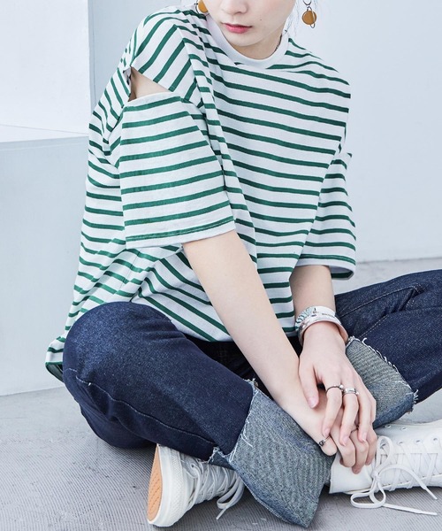 Fashion Letter(ファッションレター)の「ボーダー カットアウト ビッグ5分袖Tシャツ(Tシャツ/カットソー・レディース・グリーン/ピンク/ベージュ/ブルー/ブラック・M)」の3枚目の写真
