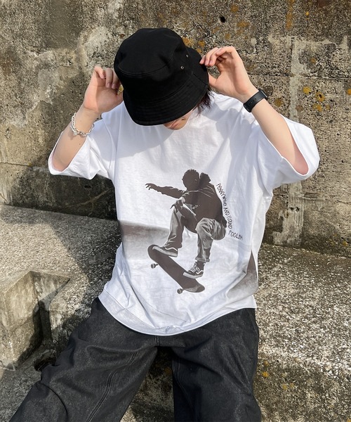 kutir(クティール)の「オーバーサイズアソートTシャツ(Tシャツ/カットソー・メンズ・ホワイト系その他/ブラック系その他/ホワイト系その他2/ホワイト系その他3/ブラック系その他2/ブラック/オフホワイト・MEDIUM/LARGE)」の2枚目の写真