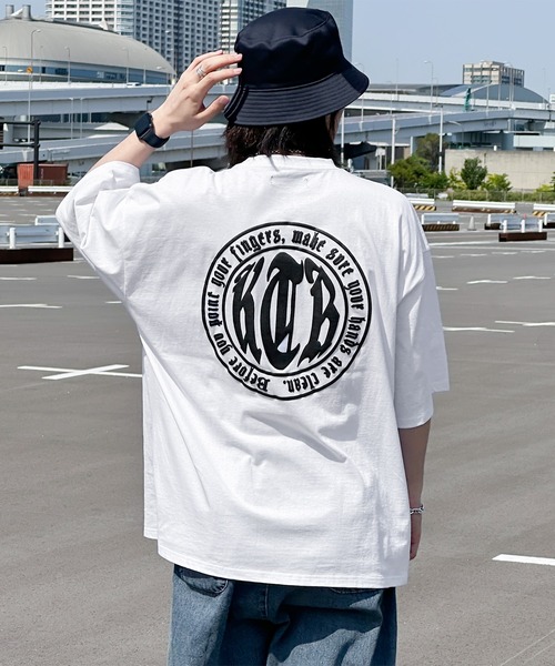 kutir(クティール)の「オーバーサイズアソートTシャツ(Tシャツ/カットソー・メンズ・ホワイト系その他/ブラック系その他/ホワイト系その他2/ホワイト系その他3/ブラック系その他2/ブラック/オフホワイト・MEDIUM/LARGE)」の4枚目の写真
