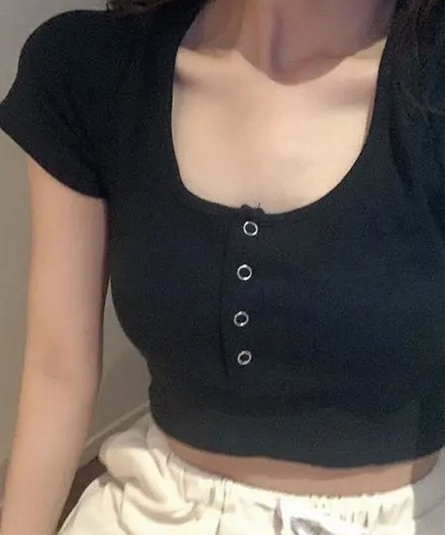 GLAMOROUS JANE（グラマラスジェーン）の「ヘンリーボタンショート丈半袖トップス（Tシャツ/カットソー・レディース・グレー/ブラック・S/M/L）」の7枚目の写真