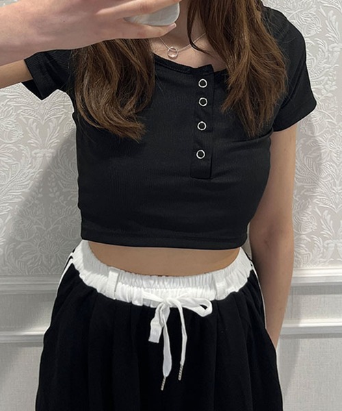 GLAMOROUS JANE（グラマラスジェーン）の「ヘンリーボタンショート丈半袖トップス（Tシャツ/カットソー・レディース・グレー/ブラック・S/M/L）」の21枚目の写真