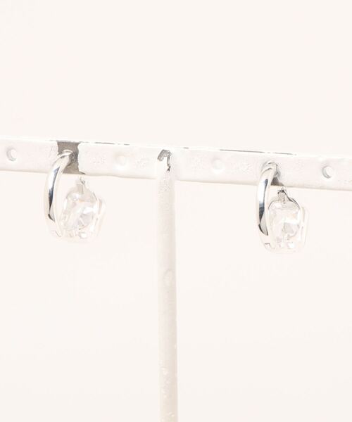 VitaFelice（ヴィータフェリーチェ）の「ストーンフープピアス（ピアス（両耳用）・レディース・ゴールド/シルバー・FREE）」の8枚目の写真