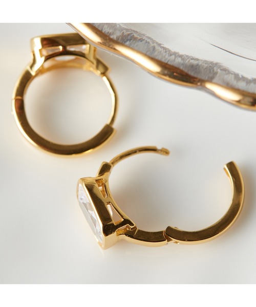 VitaFelice（ヴィータフェリーチェ）の「ストーンフープピアス（ピアス（両耳用）・レディース・ゴールド/シルバー・FREE）」の10枚目の写真