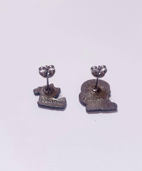 BUTTON&CUFFLINKS(ボタンアンドカフリンクス)の「BUTTON&CUFFLINKS ボタンアンドカフリンクス:MAMUANG マムアン:マムアンとマプラオくん/ 「たまには泣いてもいいじゃない」/ウインクマムアンとマナオ ピアス(ピアス(両耳用)・レディース・オレンジ/ピンク/グリーン・FREE)」の13枚目の写真