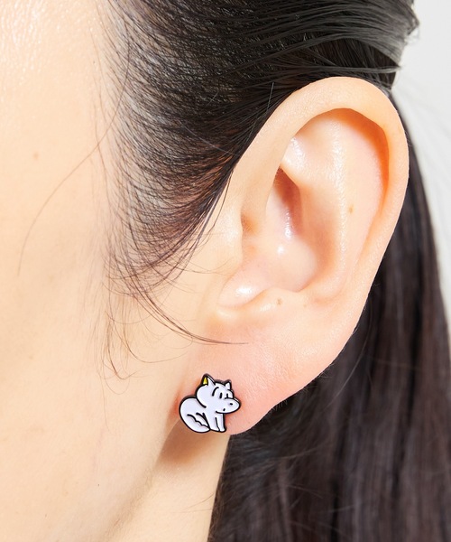 BUTTON＆CUFFLINKS　マムアンちゃん　イヤリング BUTTON＆CUFFLINKS（ボタンアンドカフリンクス）の「BUTTON＆CUFFLINKS