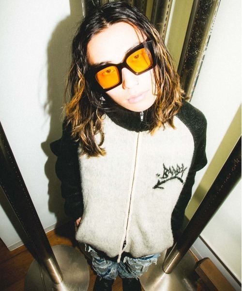 BAD BOY（バッドボーイ）の「ストリートファッション BADBOY バッドボーイ BADBOY MOHAIR TOUCH JACQUARD FULL ZIP KNIT オーバーサイズ ニット セーター 長袖トップス モヘアニット ジップアップ ジップジャケット（ニット/セーター・メンズ・ホワイト×グリーン/ホワイト×ブラック/ホワイト×ブルー・M/L）」の18枚目の写真