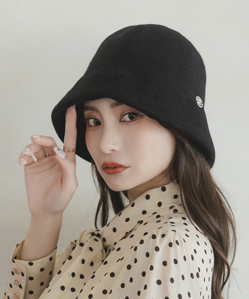 Julia Boutique（ジュリアブティック）の「モチーフ付きウールチューリップハット/23622（ハット・レディース・ブラック/ライトベージュ・ONE）」の2枚目の写真