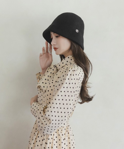 Julia Boutique（ジュリアブティック）の「モチーフ付きウールチューリップハット/23622（ハット・レディース・ブラック/ライトベージュ・ONE）」の3枚目の写真