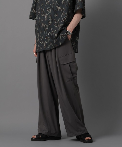 RAGEBLUE（レイジブルー）の「【WEB限定】Luxury + easy Drape loose slacks cargo pants/ラグイージー/ドレープルーズスラックスカーゴ/パラシュートパンツ（カーゴパンツ・メンズ・ブラック/グレー/ブラック系その他・MEDIUM/LARGE）」の16枚目の写真