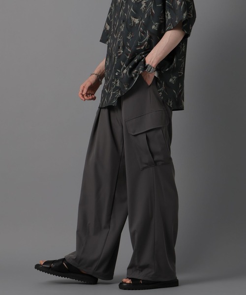RAGEBLUE（レイジブルー）の「【WEB限定】Luxury + easy Drape loose slacks cargo pants/ラグイージー/ドレープルーズスラックスカーゴ/パラシュートパンツ（カーゴパンツ・メンズ・ブラック/グレー/ブラック系その他・MEDIUM/LARGE）」の19枚目の写真