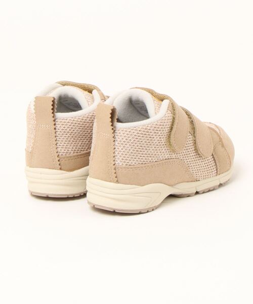 ASICS(アシックス)の「asics SUKU2 アシックス スクスク CONFI FIRST MC ベビーシューズ (コンフィファーストMC)(スニーカー・キッズ・カーキ/ネイビー・13.0cm/15.5cm/13.5cm/14.5cm/14.0cm/16.0cm/15.0cm)」の3枚目の写真