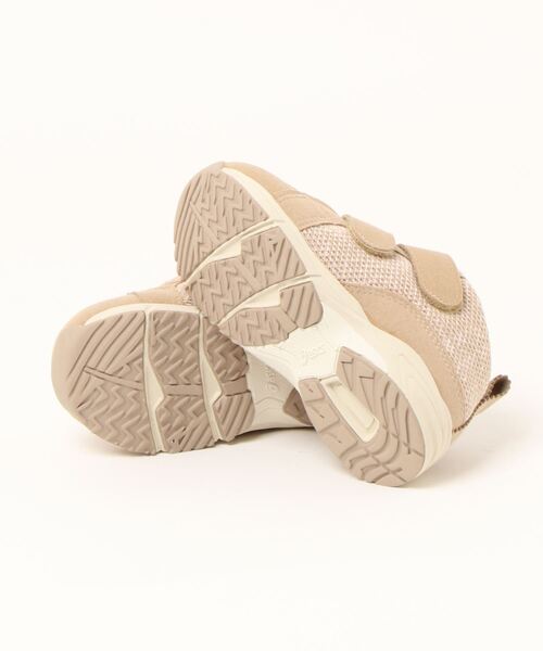 ASICS(アシックス)の「asics SUKU2 アシックス スクスク CONFI FIRST MC ベビーシューズ (コンフィファーストMC)(スニーカー・キッズ・カーキ/ネイビー・13.0cm/15.5cm/13.5cm/14.5cm/14.0cm/16.0cm/15.0cm)」の4枚目の写真