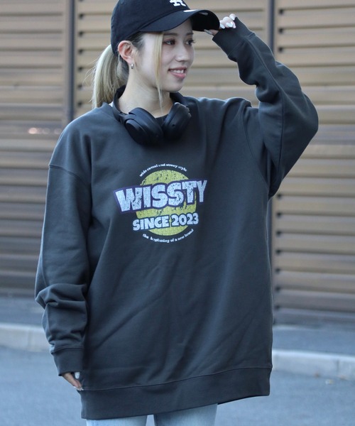 wissty（ウィスティー）の「wissty-ヴィンテージ.ロゴスウェット（スウェット・メンズ・チャコールグレー・M/L）」の4枚目の写真
