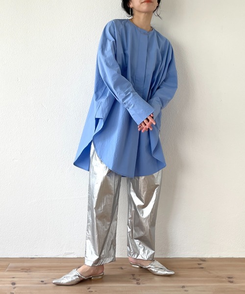 wee9s(ウィークス)の「double tuck metallic pants / ダブルタックメタリックテーパードパンツ(その他パンツ・レディース・ゴールド/シルバー/ブラック/GOLD ・FREE)」の16枚目の写真