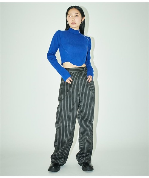 ANLIBERTY ANAP(アンリバティアナップ)の「デコルテZIPデザインニット(ニット/セーター・レディース・レッド/ブルー/ブラック・FREE)」の13枚目の写真