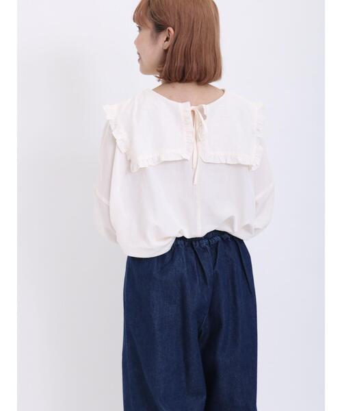 Samansa Mos2(サマンサ モスモス)の「フリルセーラーカラー前後着ブラウス(シャツ/ブラウス・レディース・ブラック/オフホワイト/ベージュ・F)」の2枚目の写真