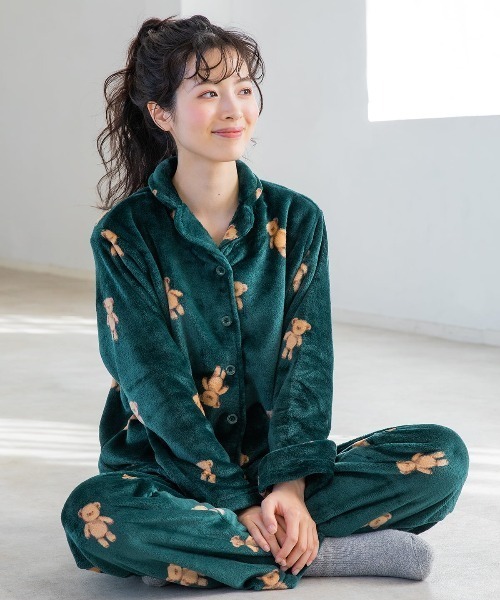 ルームウェア レディース [まるで毛布！のような暖かさ]クマ総柄前開き