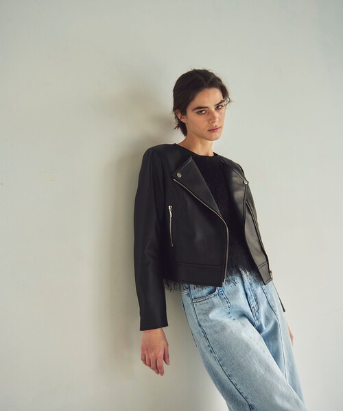 GRACE CONTINENTAL（グレースコンチネンタル）の「ノーカラーレザーライダースジャケット（ライダースジャケット・レディース・ブラック/イエロー・36/38）」の2枚目の写真