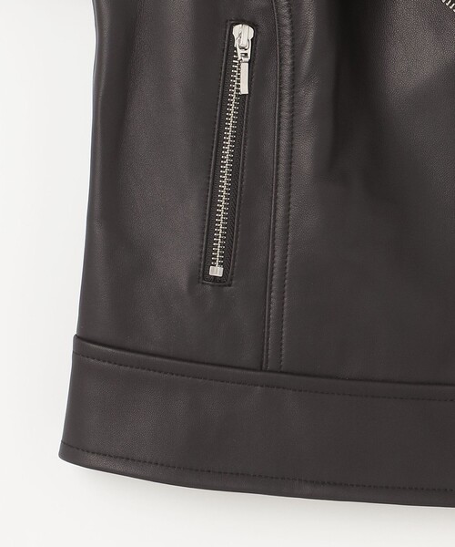 GRACE CONTINENTAL（グレースコンチネンタル）の「ノーカラーレザーライダースジャケット（ライダースジャケット・レディース・ブラック/イエロー・36/38）」の15枚目の写真