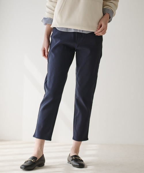 Arnold Palmer（アーノルドパーマー）の「テーパード ストレッチ チノパンツ（チノパンツ・レディース・ネイビー/オフホワイト/ベージュ/ブラック・M/S/L）」の4枚目の写真