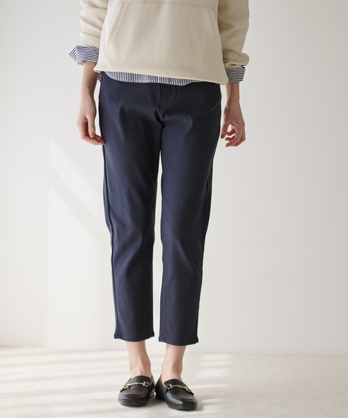 Arnold Palmer（アーノルドパーマー）の「テーパード ストレッチ チノパンツ（チノパンツ・レディース・ネイビー/オフホワイト/ベージュ/ブラック・M/S/L）」の13枚目の写真